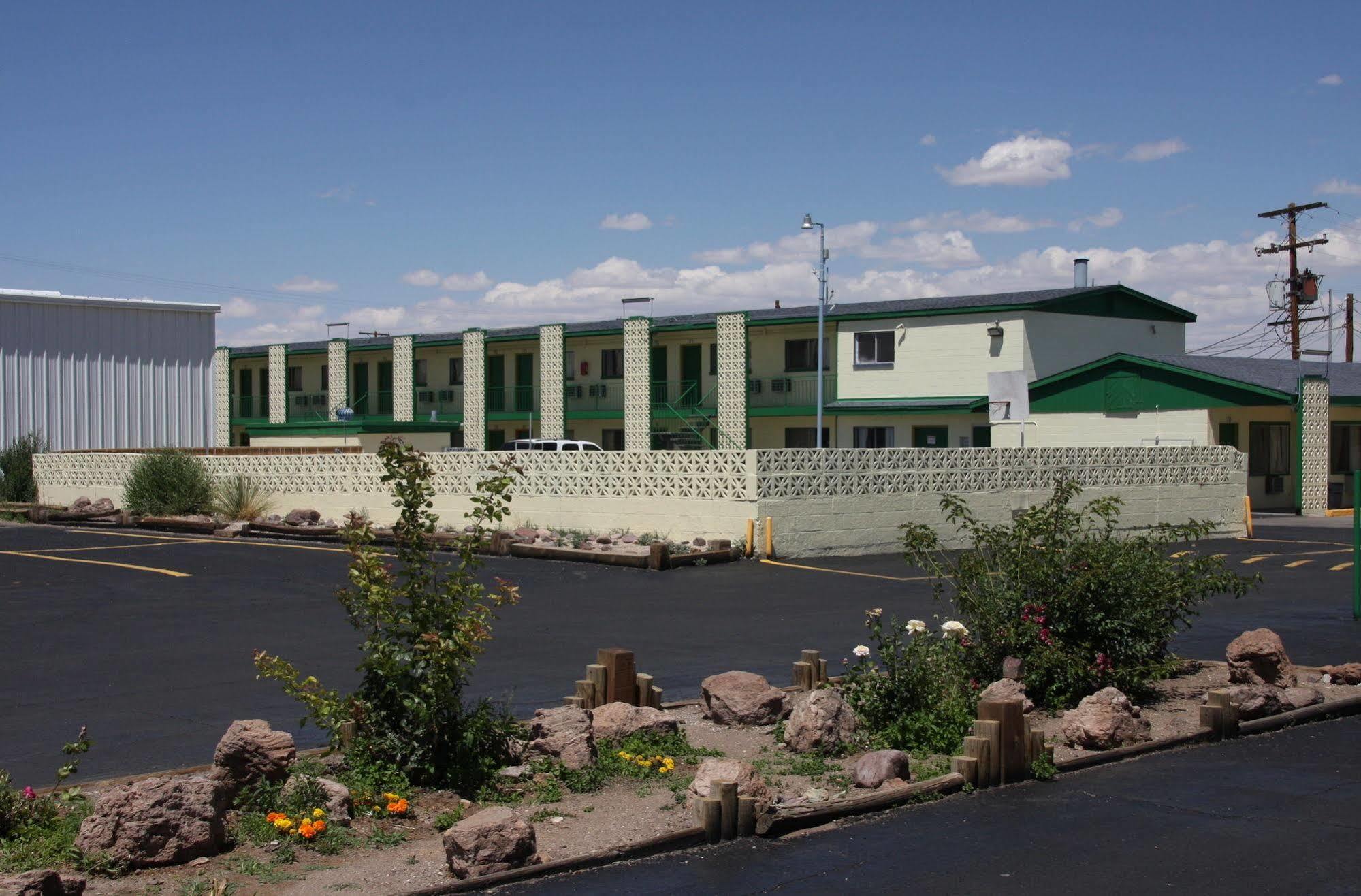 Economy Inn Socorro Exterior photo